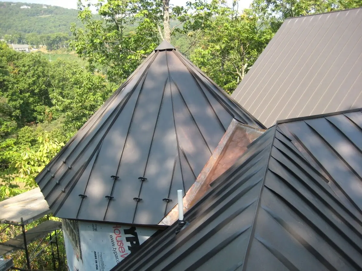 Professional Roof Tarp Installation by Craftsman Roofing in Brown Estates